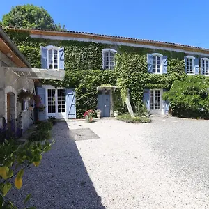 Naturaform Centre De Bien-être Et Ses D'hôtes 3*, Villeneuve-de-Rivière France